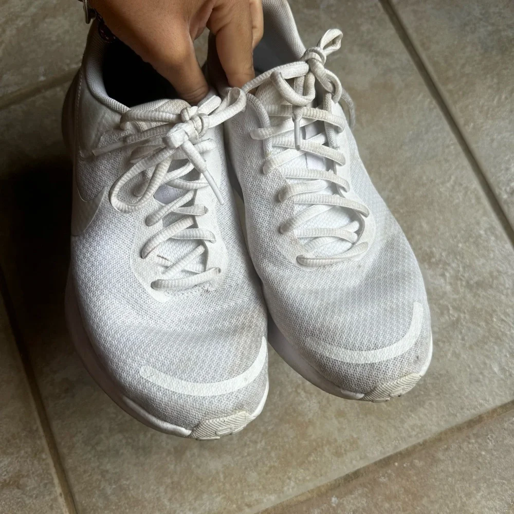Nike White Sneakers 🤍 - Picture 4 of 5